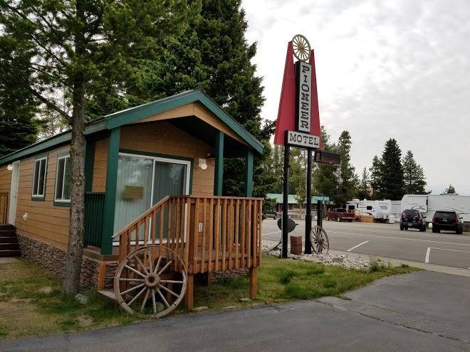 Pioneer motel