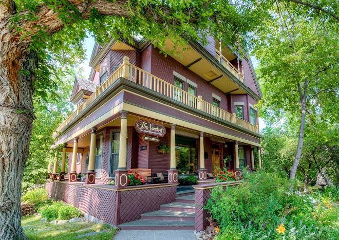 The sanders helena's bed and breakfast