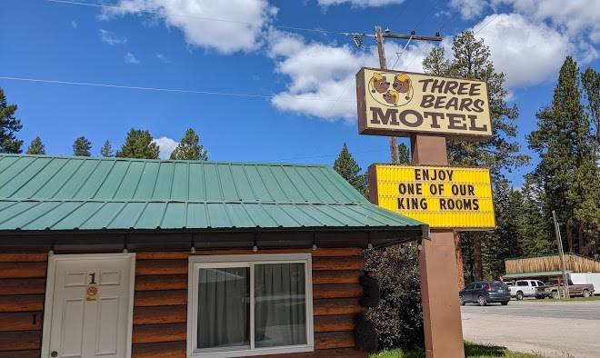 Three bears motel