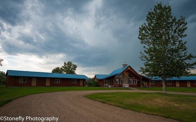 Stonefly lodge