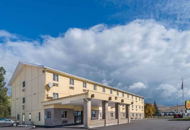 Super 8 by wyndham missoula reserve st
