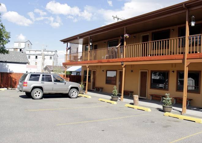 Country motor inn