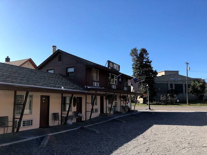 Yellowstone river motel