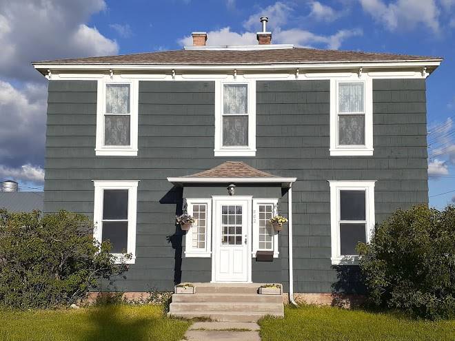 The vonnie louise inn