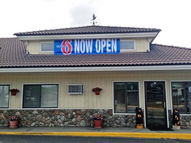 Motel 6 hamilton