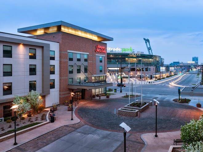 Hampton Inn & Suites Omaha Downtown Image