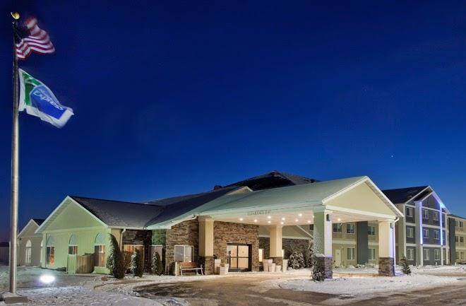 Holiday inn express & suites beatrice
