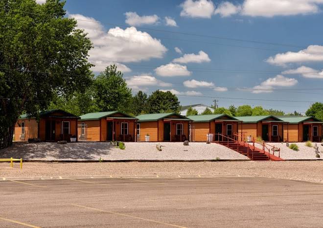 South platte cabins & kennels