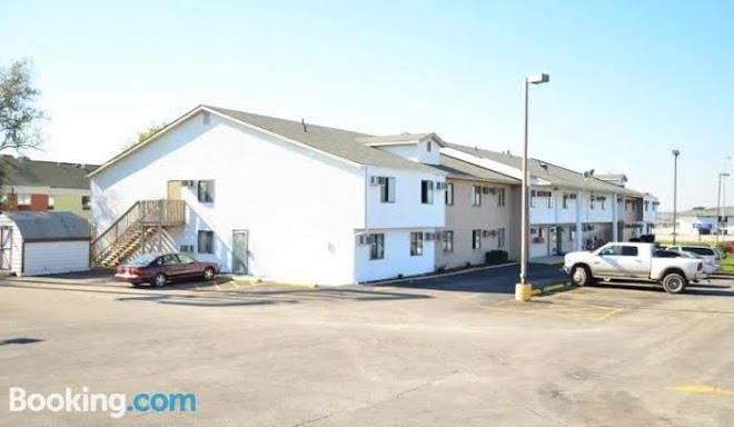 Luxury inn & suites