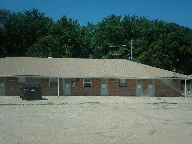 Midway motel