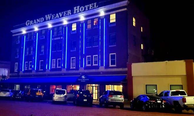 Grand weaver hotel