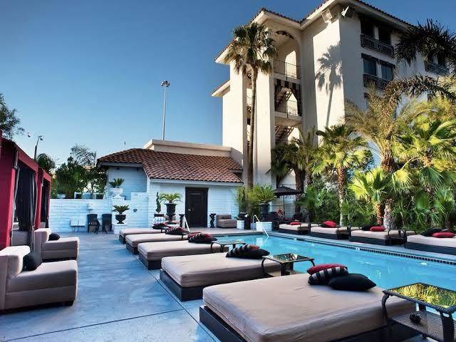 Abz boutique hotels