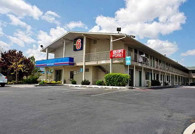 Motel 6 reno nv virginia plumb