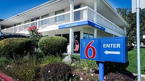 Motel 6 sparks nv airport sparks