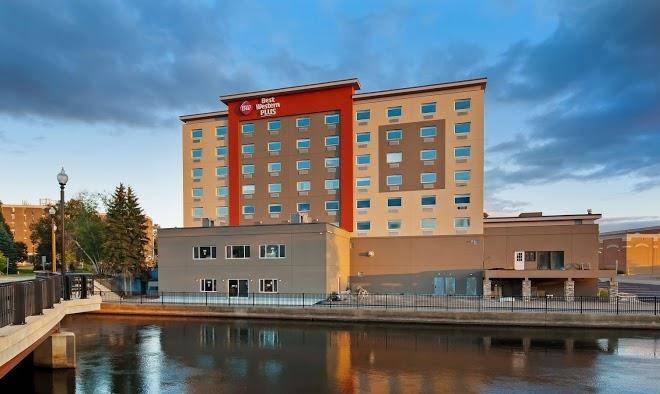 Best western plus landmark inn