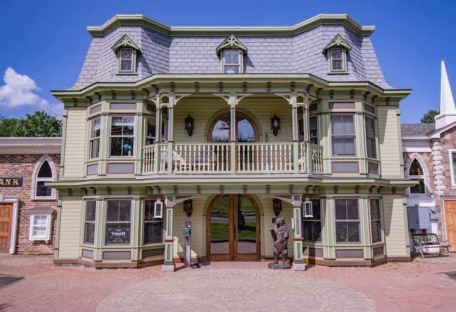 Adventure suites