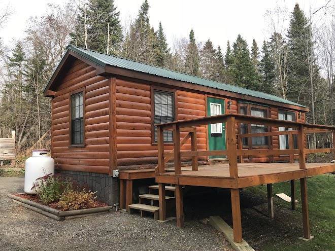 Whitetail cabin