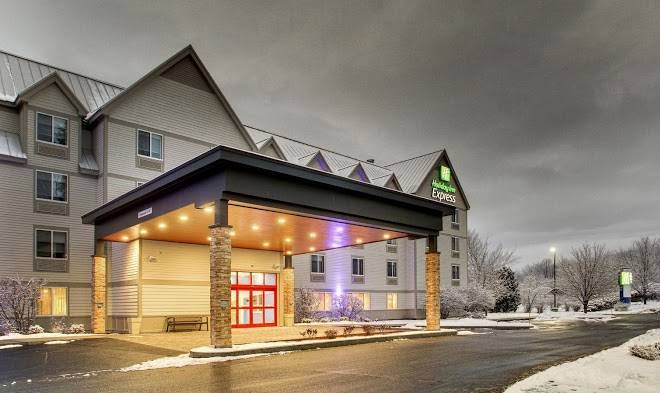 Holiday inn express & suites lincoln east white mountains