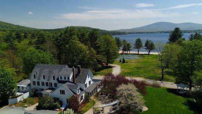 Inn at pleasant lake