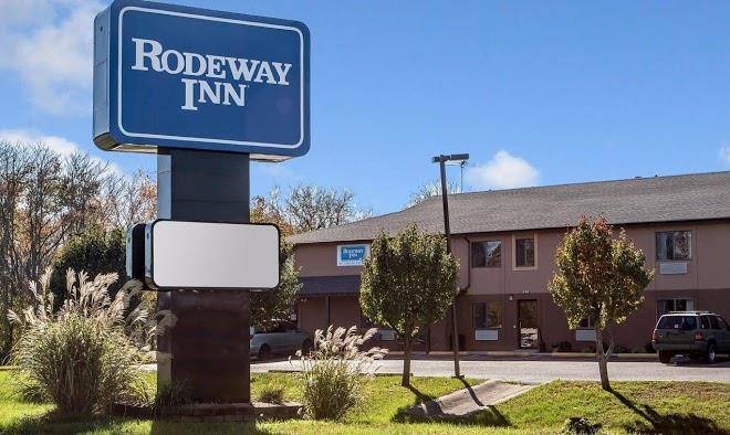 Rodeway inn & suites