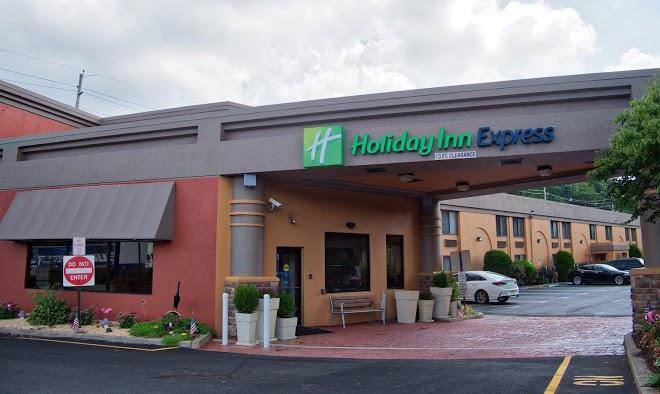 Holiday inn express paramus