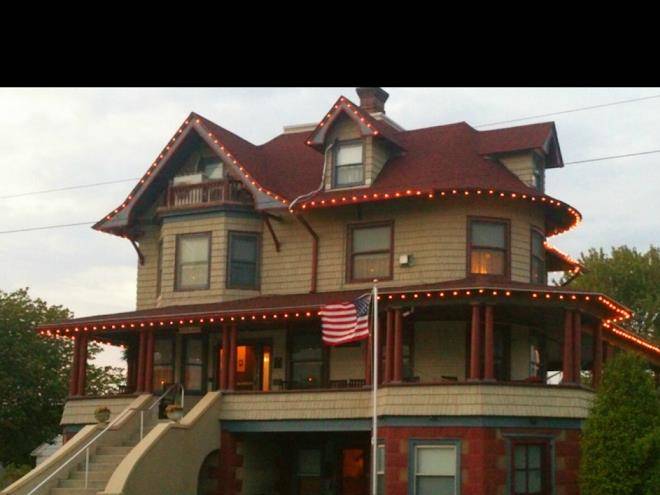 Candlelight inn bed and breakfast