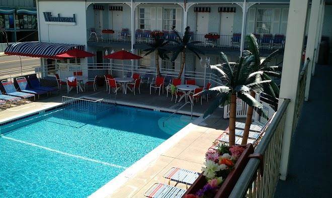 Windward motel