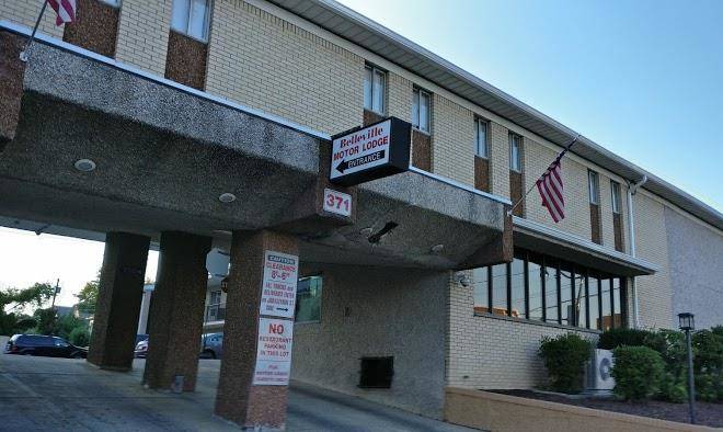 Belleville motor lodge