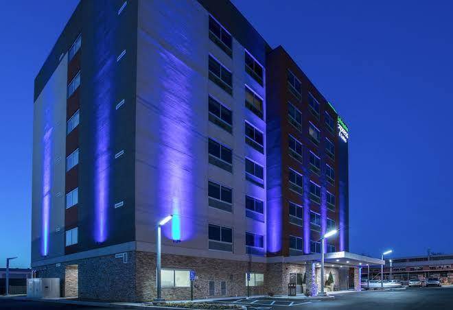 Holiday inn express & suites jersey city north hoboken