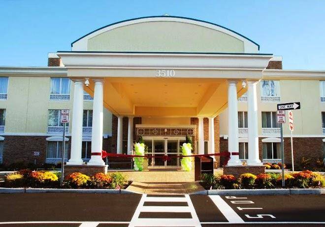 Holiday inn express neptune