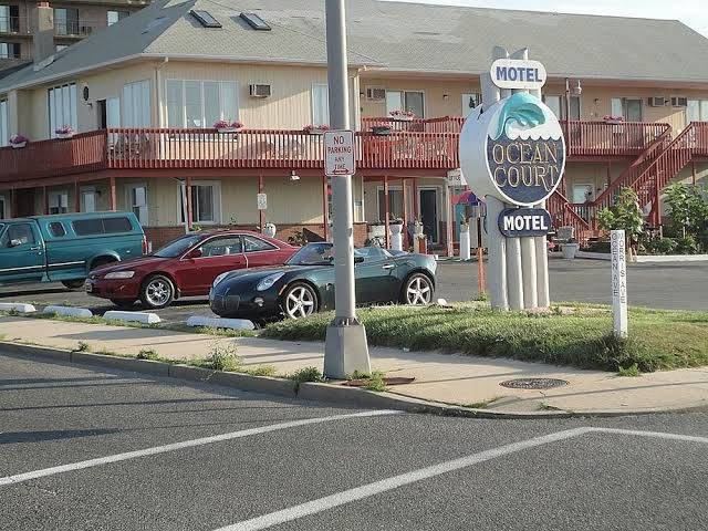 Ocean court by the sea