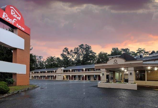 Red roof inn freehold