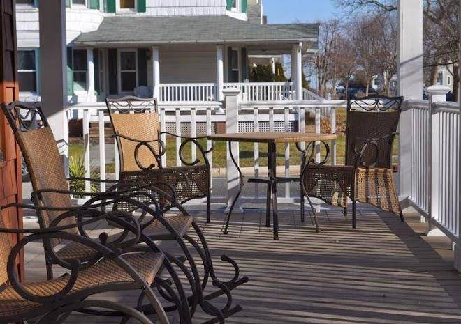 Saltwater inn