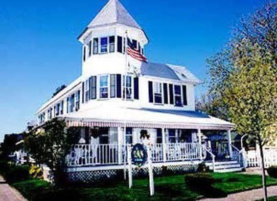The inn at the shore