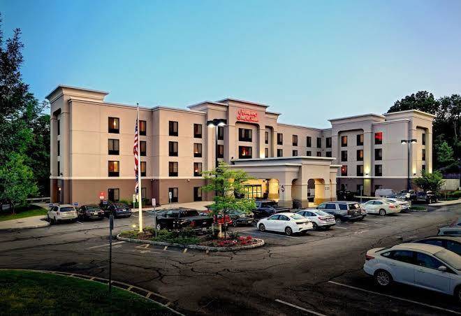 Hampton inn & suites parsippany north