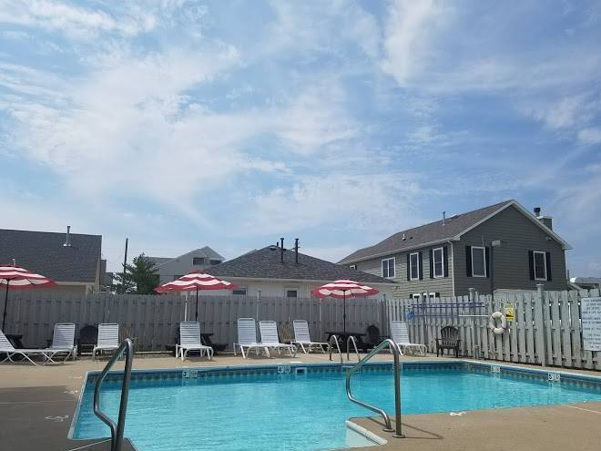 Beach Club Hotel Image