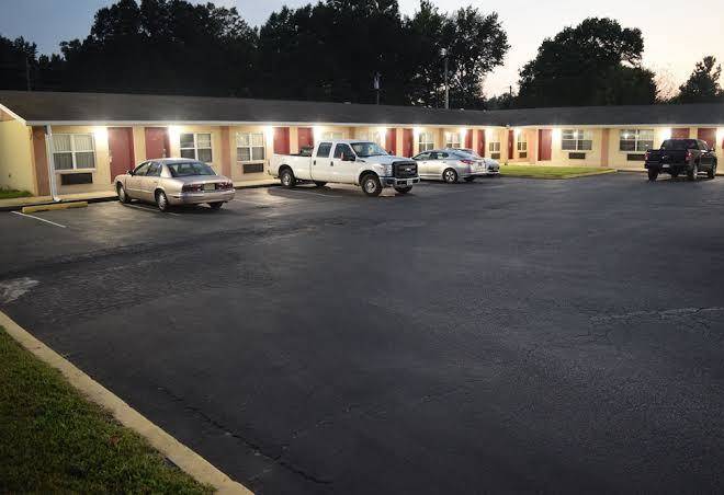 White oaks motel pennsville