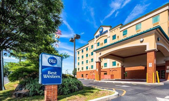 Best Western Riverview Inn & Suites Image