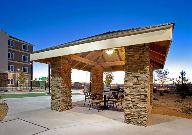 Staybridge suites albuquerque airport