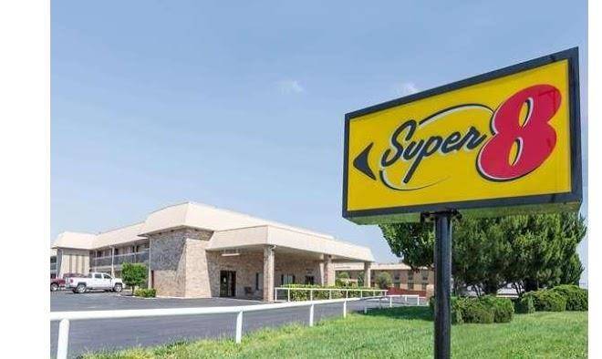 Super 8 by wyndham clovis