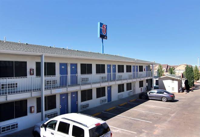 Motel 6 Carlsbad Nm Image