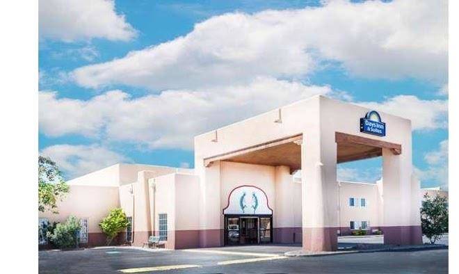 Days inn & suites by wyndham lordsburg