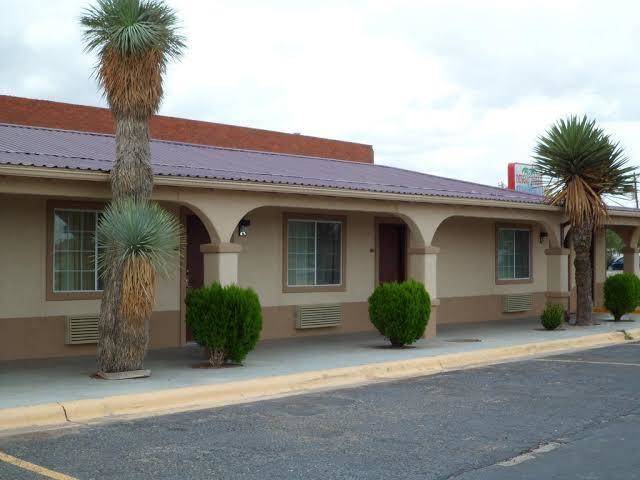 Desert hills motel