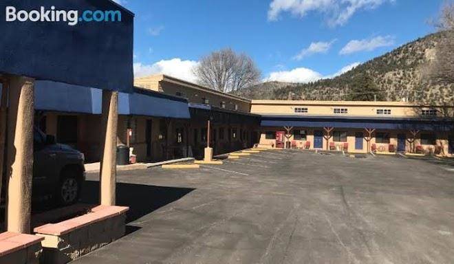 Apache motel