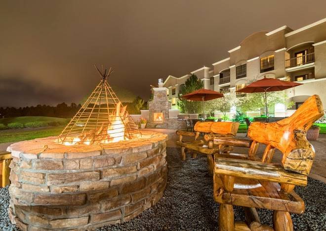 Mcm elegante lodge & resort