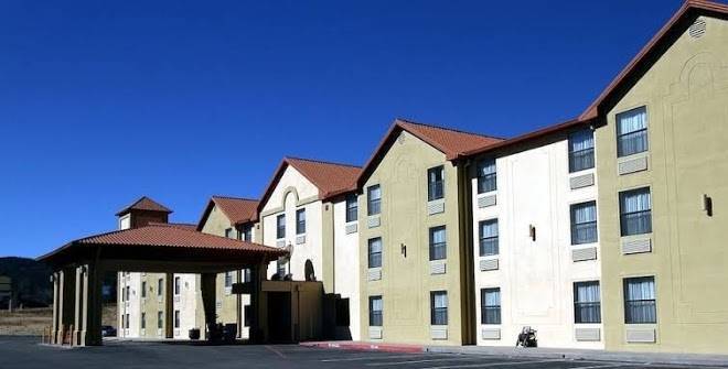 Ruidoso mountain inn