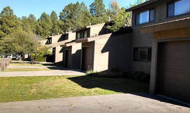 West winds lodge & condos