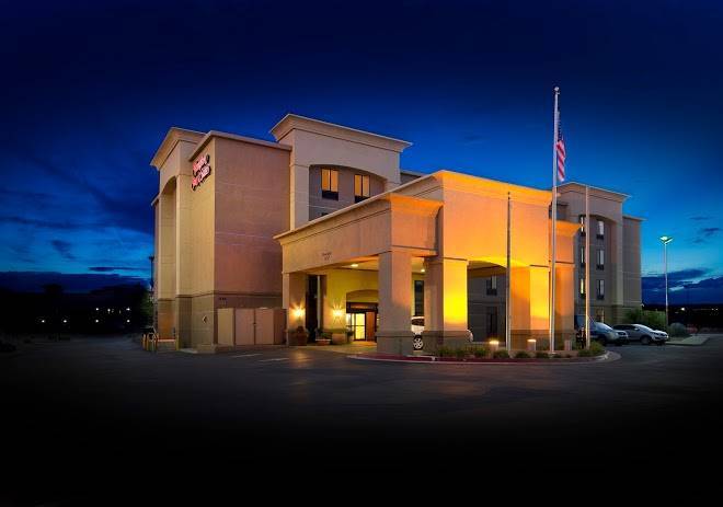 Hampton Inn & Suites Gallup Image