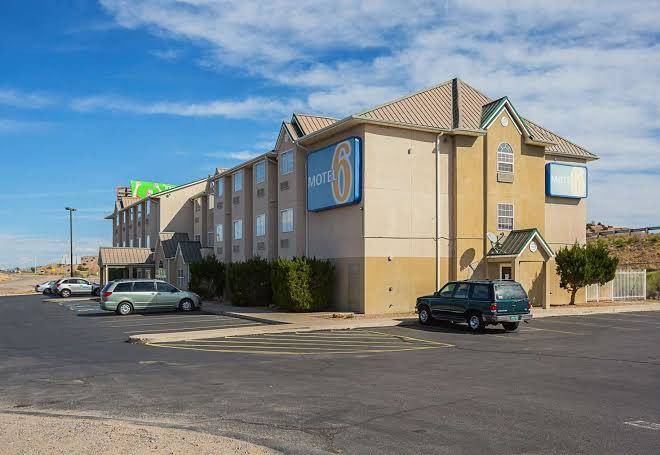 Motel 6 bernalillo