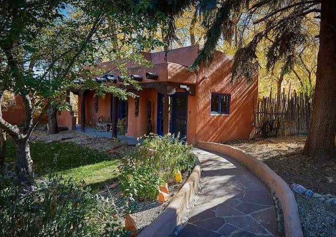 Adobe & pines inn bed and breakfast